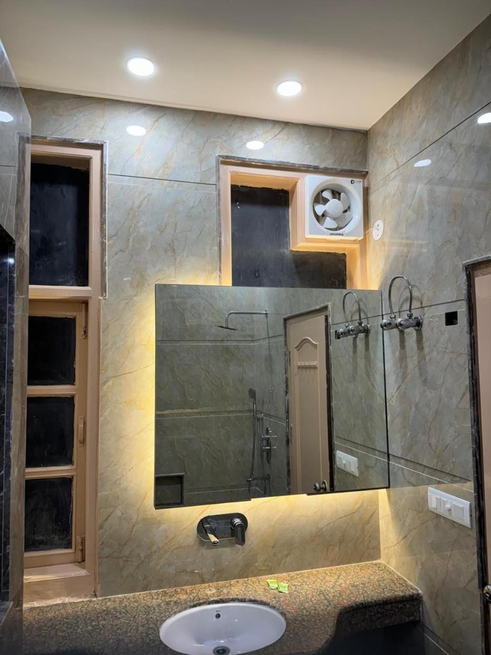 C Park - Karol Bagh, New Delhi (National Capital Territory of India)